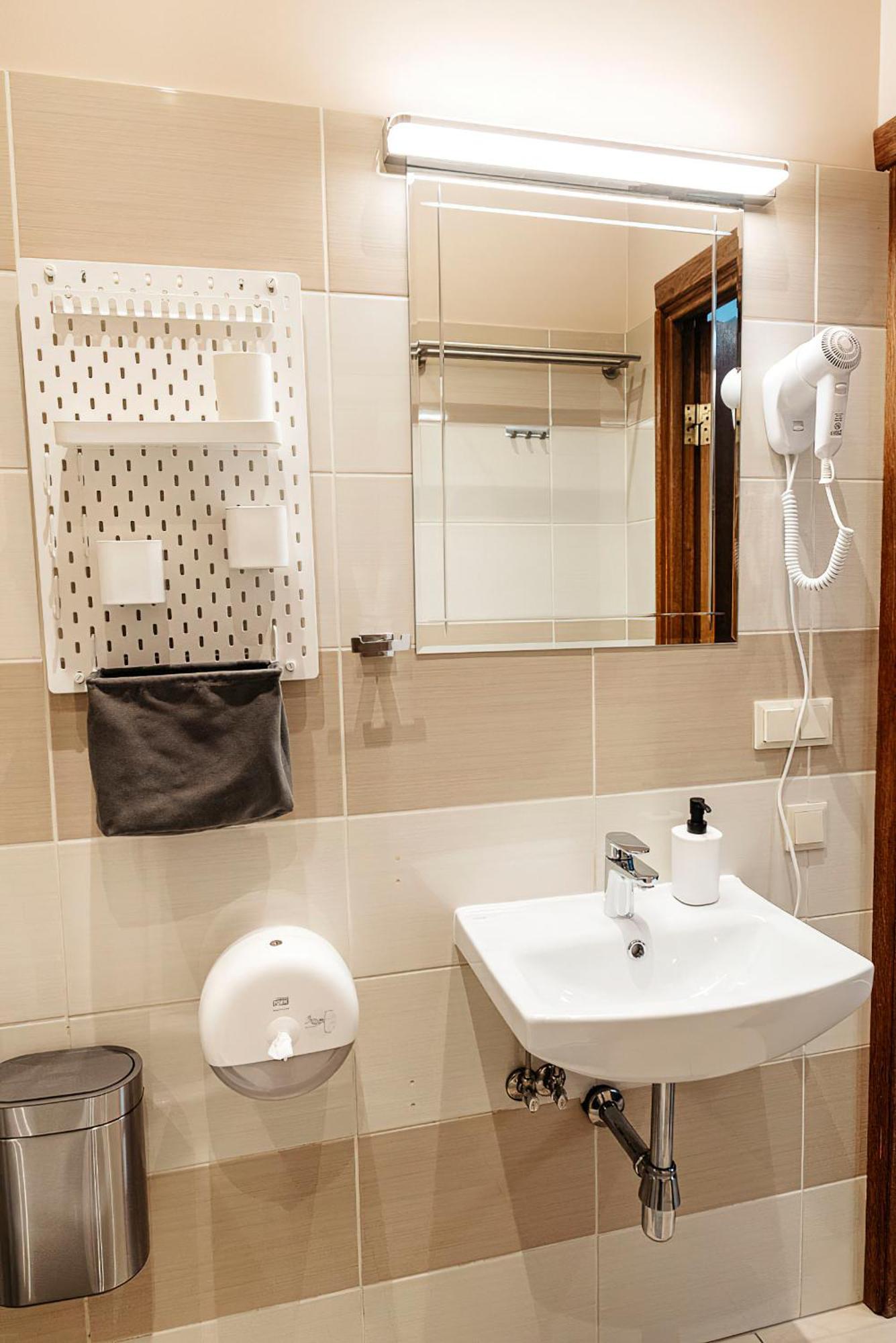 Riga Central Apartments - Skolas Str. Parking Nearby エクステリア 写真