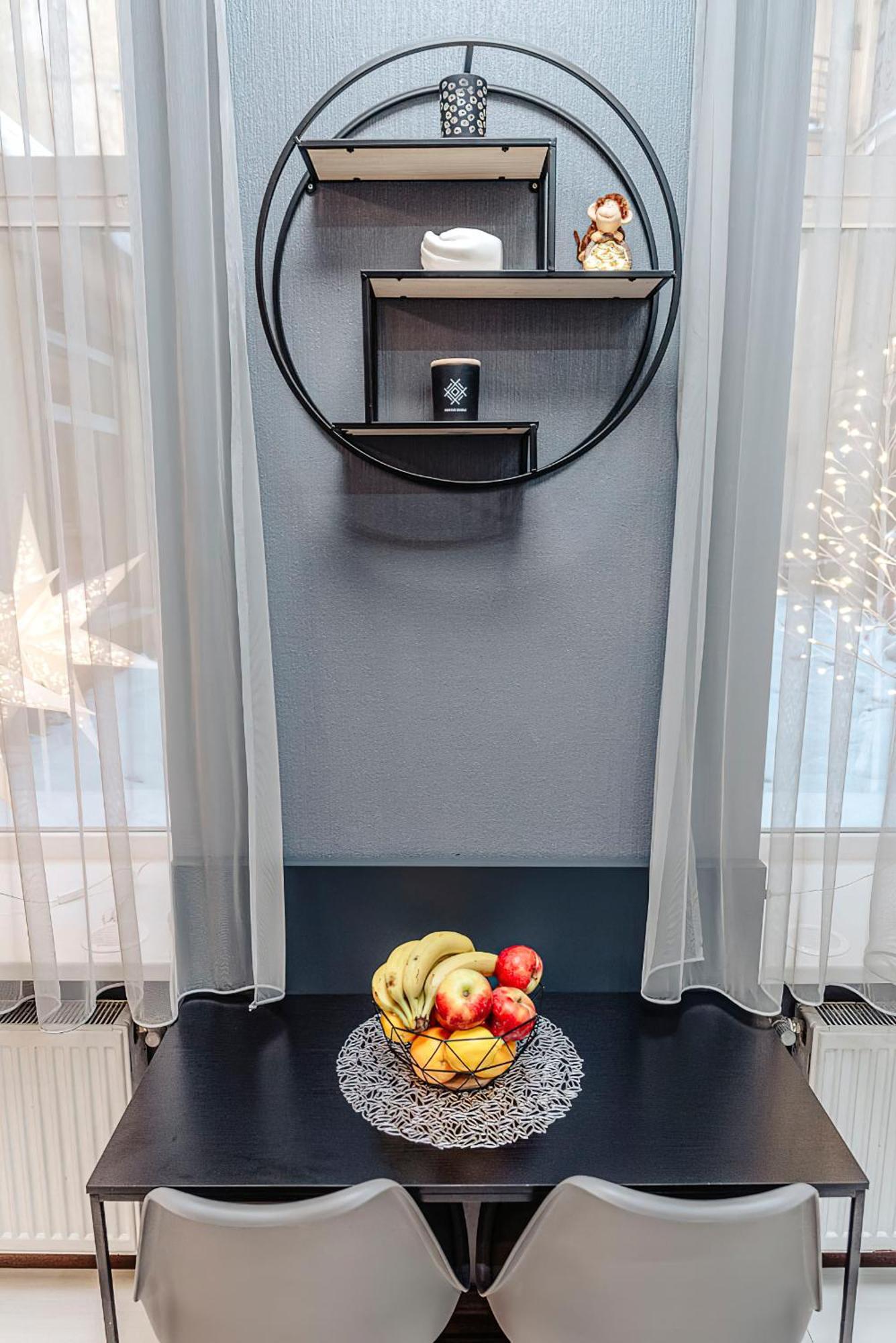 Riga Central Apartments - Skolas Str. Parking Nearby エクステリア 写真